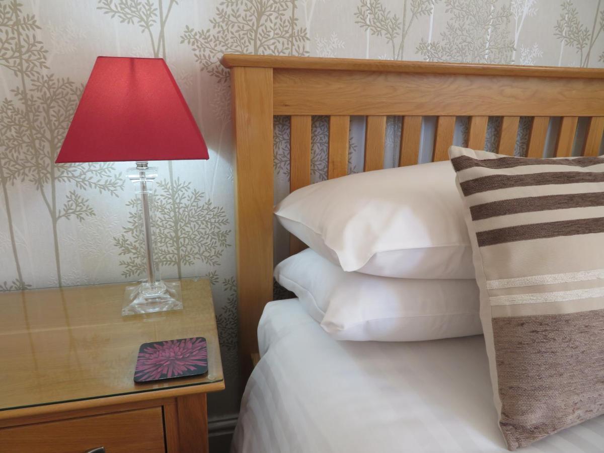 Bed and breakfast Hillside
